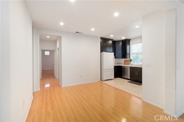 Detail Gallery Image 6 of 26 For 755 Francesca Dr #201,  Walnut,  CA 91789 - 2 Beds | 2 Baths