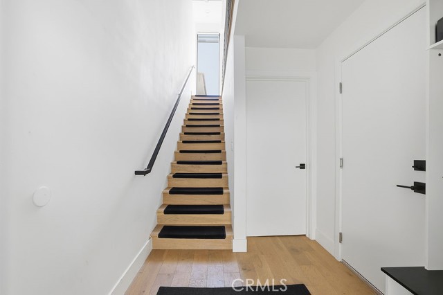 Detail Gallery Image 21 of 32 For 6511 N Contour Ln, North Hollywood,  CA 91606 - 3 Beds | 3/1 Baths