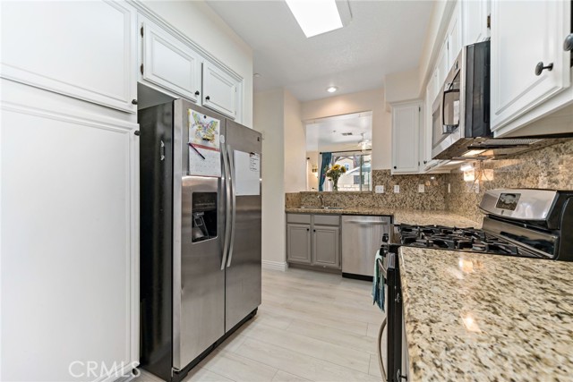 Detail Gallery Image 10 of 33 For 39211 Turtle Bay #D,  Murrieta,  CA 92563 - 3 Beds | 2/1 Baths