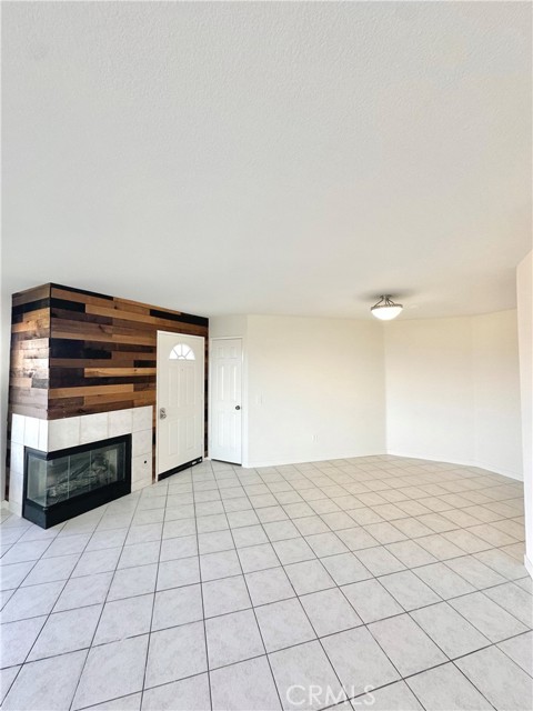 8065 E Sandstone Drive, Anaheim Hills CA: https://media.crmls.org/medias/7b02576a-bbe3-48e0-a94d-2f7c5076f14d.jpg