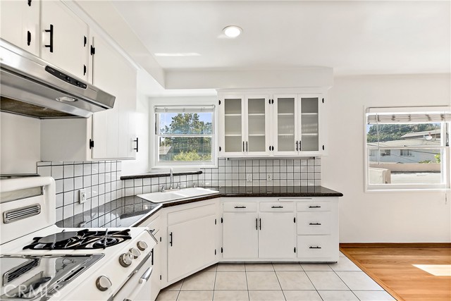 Detail Gallery Image 13 of 21 For 1745 N Mariposa Ave #6,  Los Angeles,  CA 90027 - 2 Beds | 1 Baths