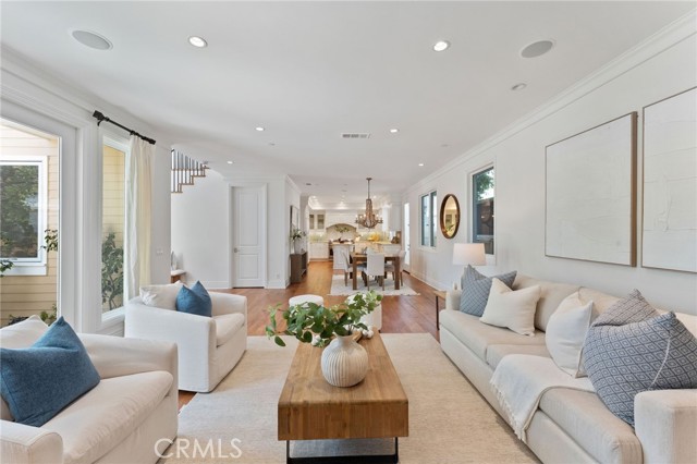 Detail Gallery Image 6 of 45 For 3201 4th Ave, Corona Del Mar,  CA 92625 - 3 Beds | 2/1 Baths