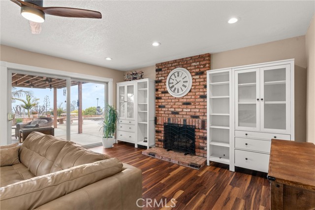 Detail Gallery Image 16 of 53 For 9151 Camellia Ct, Rancho Cucamonga,  CA 91737 - 3 Beds | 2/1 Baths