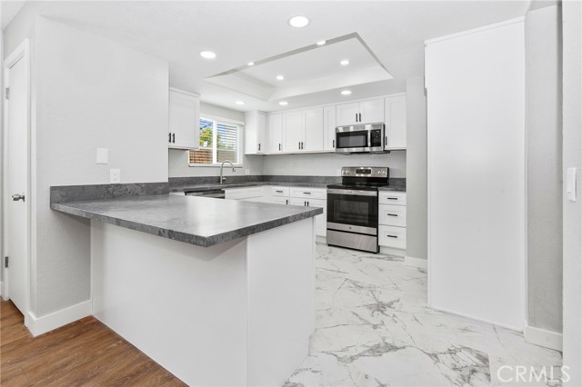 118 W Canada, San Clemente CA: https://media.crmls.org/medias/7b045e99-0bbf-48ea-bab7-f71458ea84df.jpg