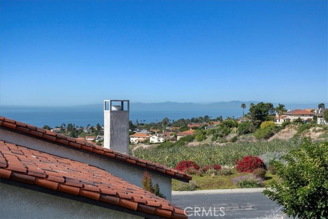 Detail Gallery Image 3 of 50 For 17 Ocean Crest Ct, Rancho Palos Verdes,  CA 90275 - 2 Beds | 2/1 Baths