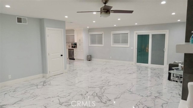 Detail Gallery Image 4 of 23 For 4628 W Simmons Ave, Orange,  CA 92868 - 3 Beds | 2/1 Baths