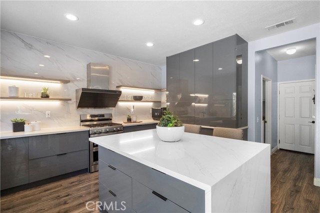 8787 Sunbird Avenue, Fountain Valley CA: https://media.crmls.org/medias/7b0694a5-4b61-432a-8779-762546cddcd7.jpg