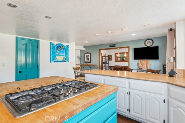 6978 Withers Road, Riverside CA: https://media.crmls.org/medias/7b06ae88-3db5-4d09-a6d8-897ee4506b1c.jpg