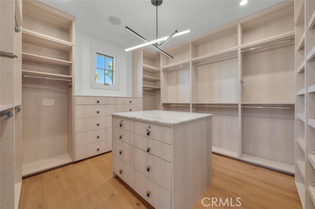 Detail Gallery Image 42 of 75 For 676 18th St, Manhattan Beach,  CA 90266 - 6 Beds | 6/2 Baths