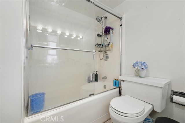 Detail Gallery Image 19 of 31 For 1320 23rd St, Manhattan Beach,  CA 90266 - 3 Beds | 2 Baths
