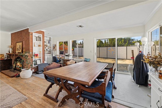 Detail Gallery Image 23 of 27 For 18229 Strathern St, Reseda,  CA 91335 - 3 Beds | 2 Baths