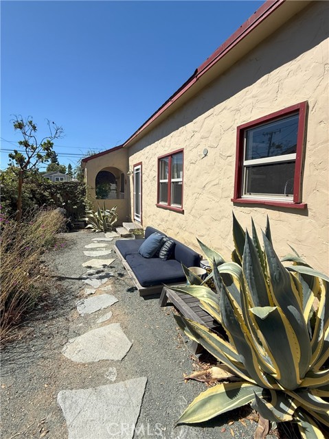 664 Toro Street, San Luis Obispo CA: https://media.crmls.org/medias/7b08d660-32c6-434f-8155-3da3e2b2a5ae.jpg