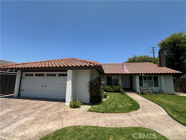 13191 Honeybee Street, Moorpark CA: https://media.crmls.org/medias/7b0916fb-ec53-491f-b54c-7b0dff2508d9.jpg