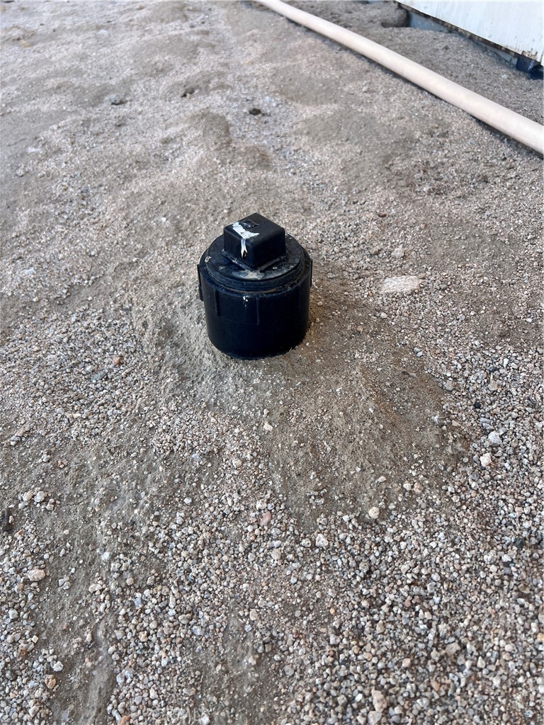 https://media.crmls.org/medias/7b0925cb-1395-4906-8e6c-76a315ff43ba.jpg?preset=X-Large