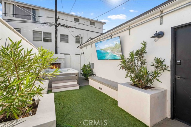 316 Claremont photo 50