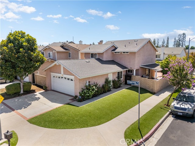 Detail Gallery Image 3 of 31 For 22018 Craggy View St, Chatsworth,  CA 91311 - 3 Beds | 3 Baths