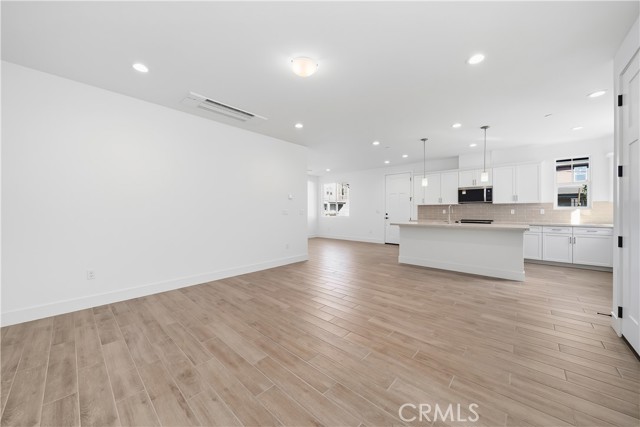 Detail Gallery Image 6 of 33 For 209 Foxtrot Ct, San Luis Obispo,  CA 93401 - 3 Beds | 2/1 Baths