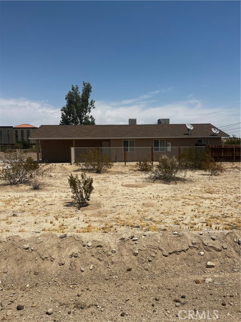 Detail Gallery Image 4 of 7 For 72562 Juanita Dr, Twentynine Palms,  CA 92277 - – Beds | – Baths