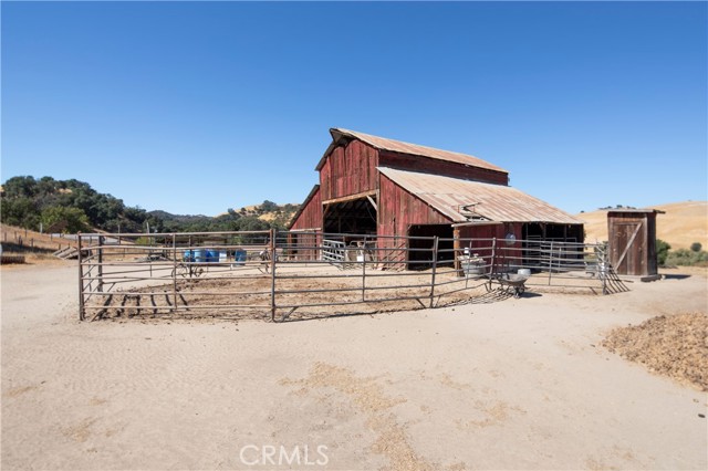 Barn