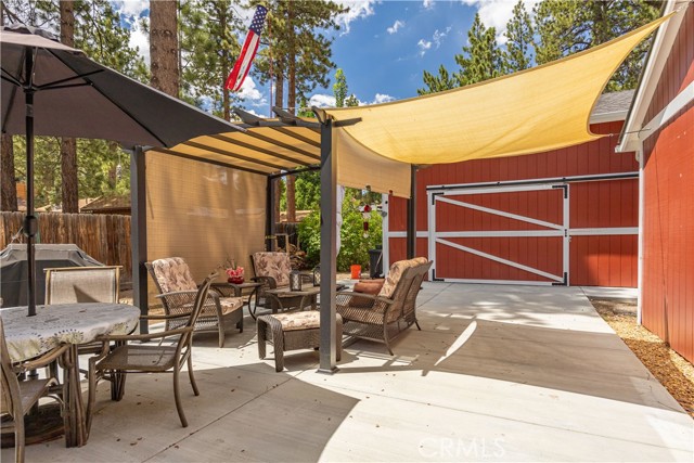 Detail Gallery Image 34 of 41 For 1009 Myrtle Ave, Big Bear City,  CA 92314 - 3 Beds | 3 Baths