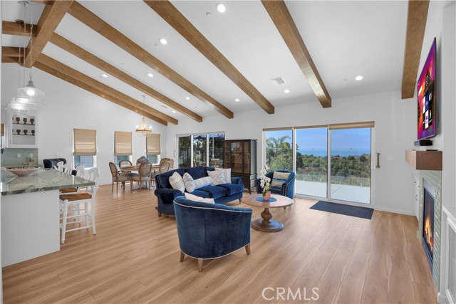 Detail Gallery Image 5 of 39 For 6757 Wandermere Rd, Malibu,  CA 90265 - 3 Beds | 2/1 Baths