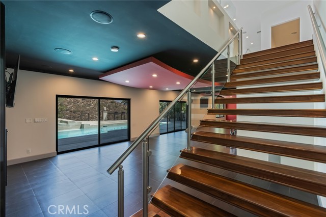 Detail Gallery Image 35 of 62 For 2111 Rimcrest Dr, Glendale,  CA 91207 - 4 Beds | 5 Baths