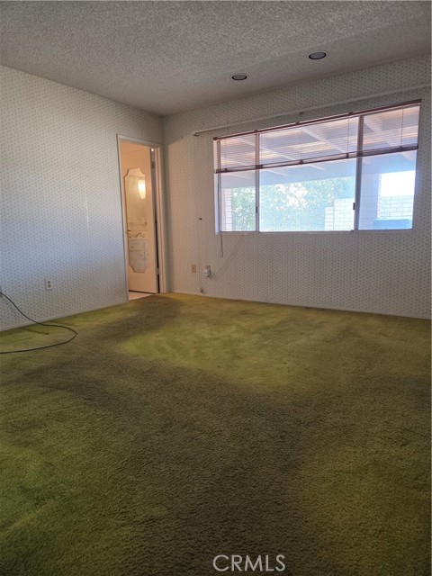 Detail Gallery Image 5 of 10 For 13877 Shablow Ave, Sylmar,  CA 91342 - 3 Beds | 2 Baths