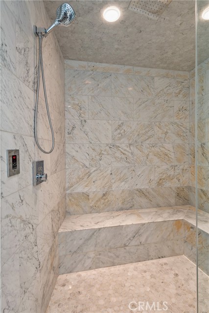 9924 Liebe Drive, Beverly Hills CA: https://media.crmls.org/medias/7b0c63c8-eb76-4353-bc6c-3d3d56d63f36.jpg