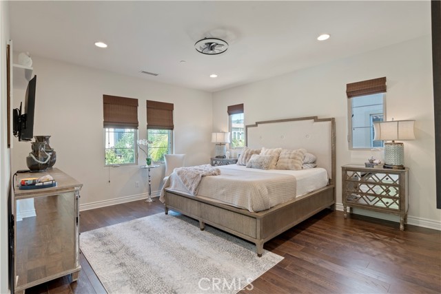 Detail Gallery Image 26 of 46 For 9 Spanish Moss, Irvine,  CA 92602 - 6 Beds | 5 Baths