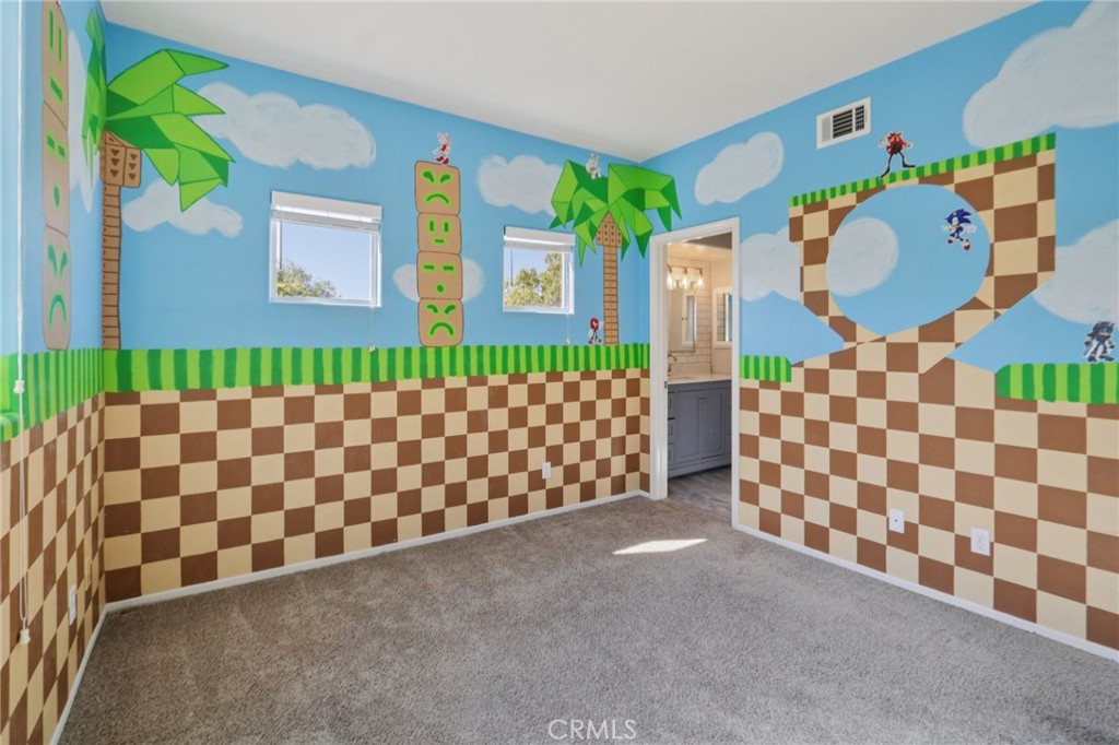 https://media.crmls.org/medias/7b0cf5a0-573d-48b5-be10-6b19a951293b.jpg?preset=X-Large