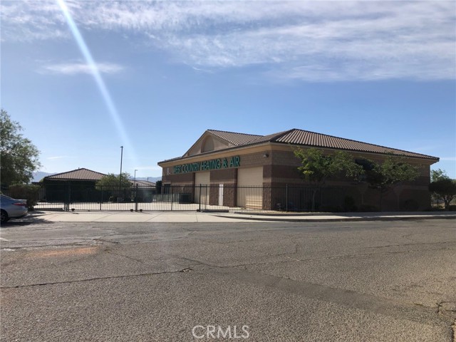 16490 Walnut Street, Hesperia, California 92345, ,Commercial Lease,For Rent,16490 Walnut Street,CRHD23087838