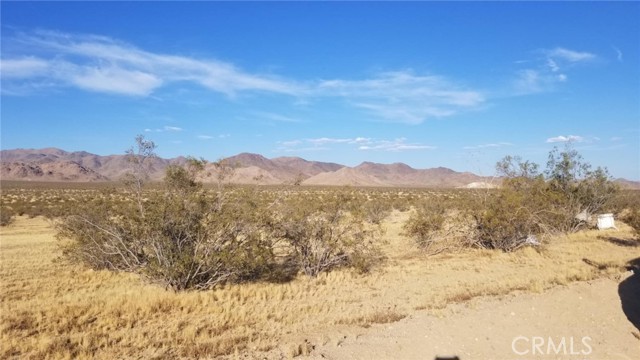 Detail Gallery Image 2 of 8 For 0 Lucerne Valley Cutoff, Lucerne Valley,  CA 92356 - – Beds | – Baths