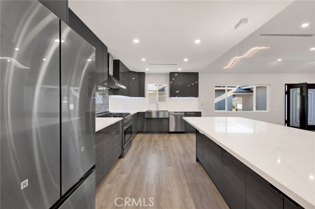 14625 Runnymede Street, Van Nuys CA: https://media.crmls.org/medias/7b0daaeb-c389-468b-b03f-d1cd9e1dafa0.jpg