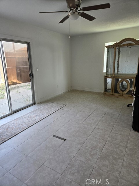 Detail Gallery Image 6 of 19 For 902 Boxwood Ln, Lemoore,  CA 93245 - 3 Beds | 2 Baths