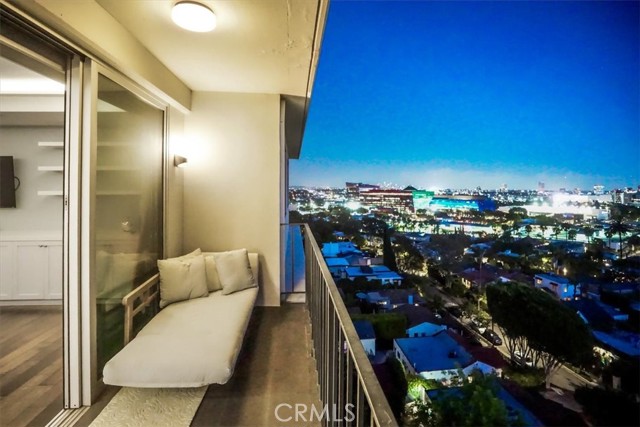 Detail Gallery Image 73 of 75 For 818 N Doheny Dr #908,  West Hollywood,  CA 90069 - 2 Beds | 2 Baths