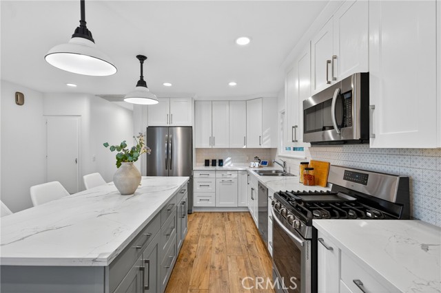 7576 -7582 McGroarty Terrace, Los Angeles CA: https://media.crmls.org/medias/7b0fe346-32bf-48c0-be19-12697defe762.jpg