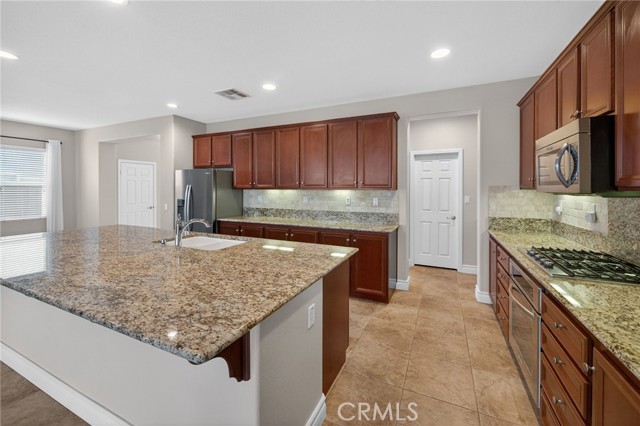 Detail Gallery Image 17 of 63 For 36461 Gambrel Gate Lane, Winchester,  CA 92596 - 4 Beds | 3 Baths