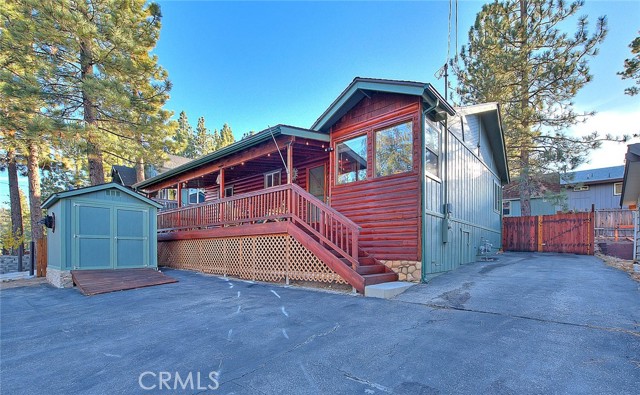 Detail Gallery Image 2 of 75 For 438 Boyd Trl, Big Bear Lake,  CA 92315 - 2 Beds | 2 Baths