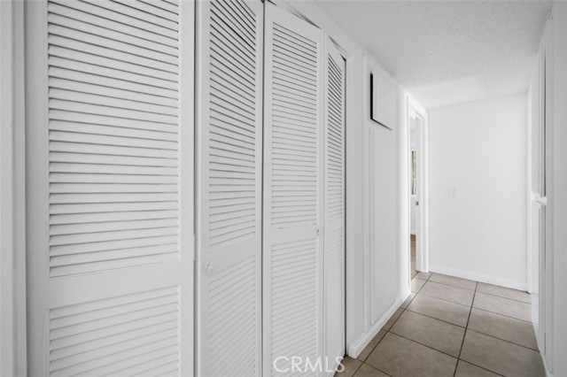 Detail Gallery Image 10 of 29 For 1377 Wheaton Way, Riverside,  CA 92507 - 3 Beds | 2 Baths