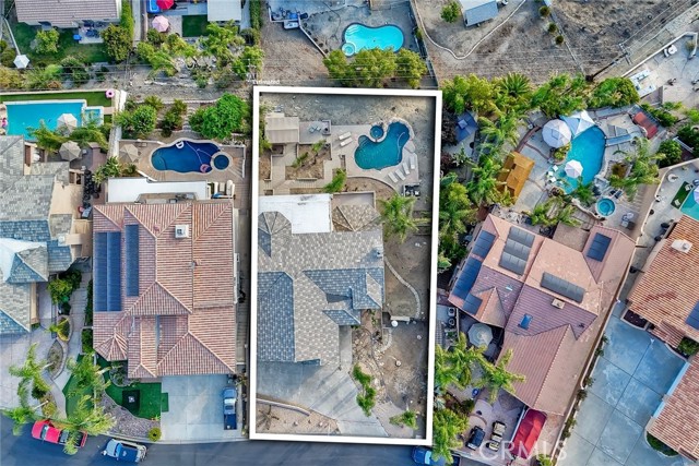Detail Gallery Image 62 of 68 For 28856 Yosemite Pl, Canyon Lake,  CA 92587 - 3 Beds | 3/1 Baths