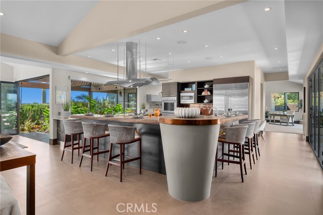 1 Crestwind Drive, Rancho Palos Verdes CA: https://media.crmls.org/medias/7b1178cb-4690-418b-b7a2-9db4e64d42e9.jpg