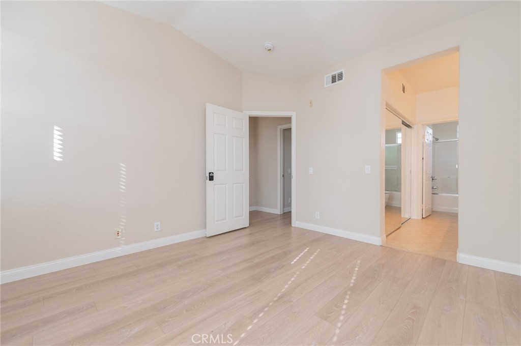 MLS #OC25278125 image #13