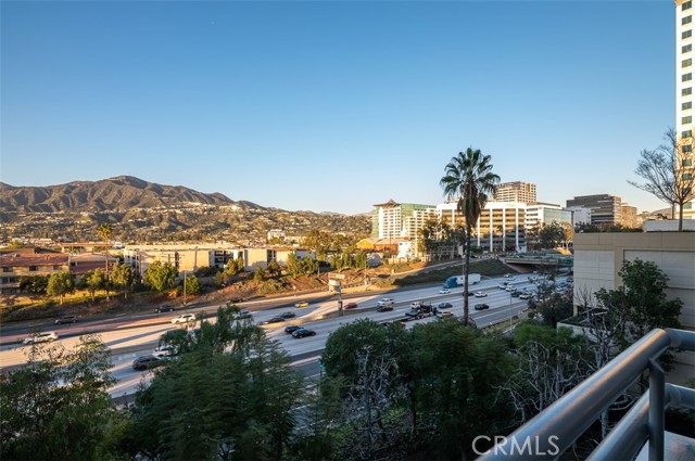 Detail Gallery Image 26 of 39 For 343 Pioneer Dr #602,  Glendale,  CA 91203 - 2 Beds | 2 Baths