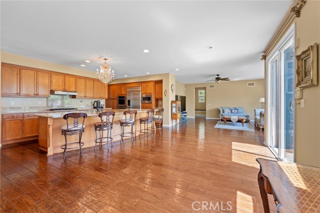 Detail Gallery Image 18 of 41 For 24274 Palo Verde Dr, Valencia,  CA 91354 - 5 Beds | 4/1 Baths