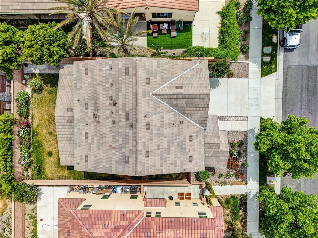 https://media.crmls.org/medias/7b1399b0-1ac3-463b-8674-f4e56f696df1.jpg?preset=X-Large