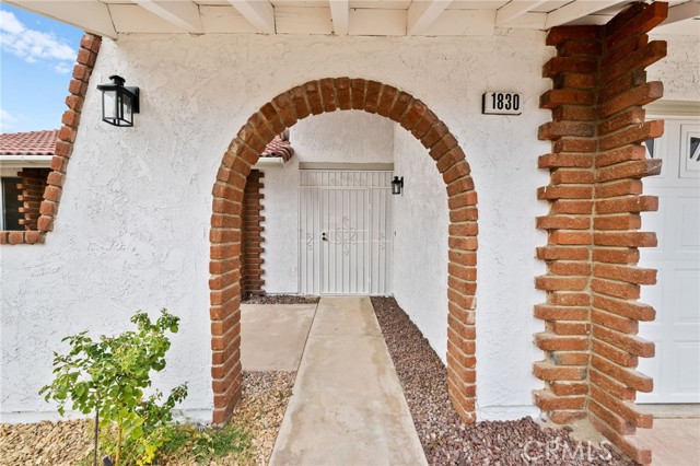 Detail Gallery Image 5 of 44 For 1830 Silver Oak Way, Hemet,  CA 92545 - 3 Beds | 2 Baths