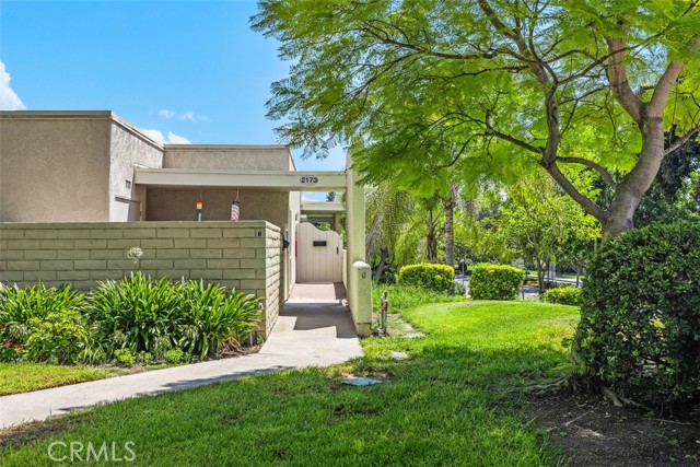 Detail Gallery Image 4 of 27 For 2173 via Mariposa Q,  Laguna Woods,  CA 92637 - 2 Beds | 2 Baths