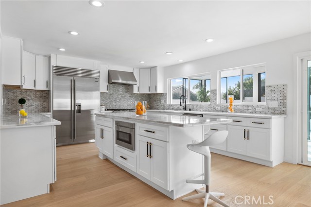 7b141a84 60a5 4f7b 8e93 B48cf572e262