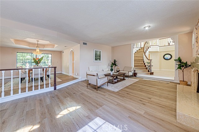 Detail Gallery Image 8 of 75 For 1737 Gainsborough Rd, San Dimas,  CA 91773 - 4 Beds | 3/1 Baths