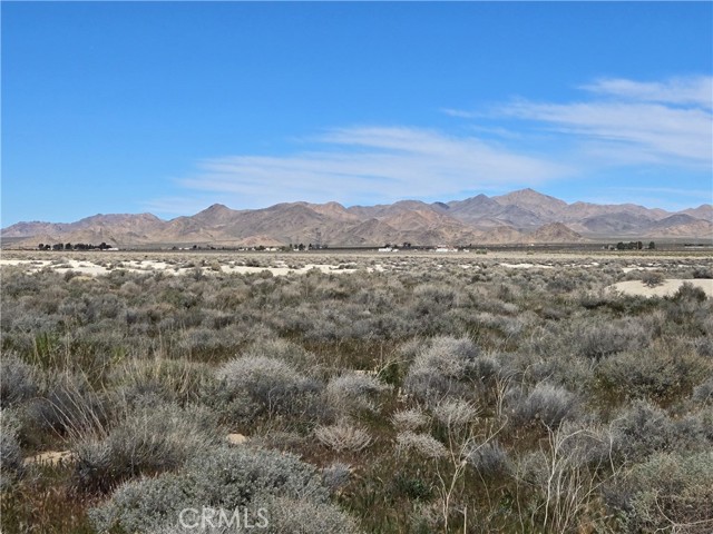 Detail Gallery Image 3 of 4 For 2 Northside Rd, Lucerne Valley,  CA 92356 - – Beds | – Baths